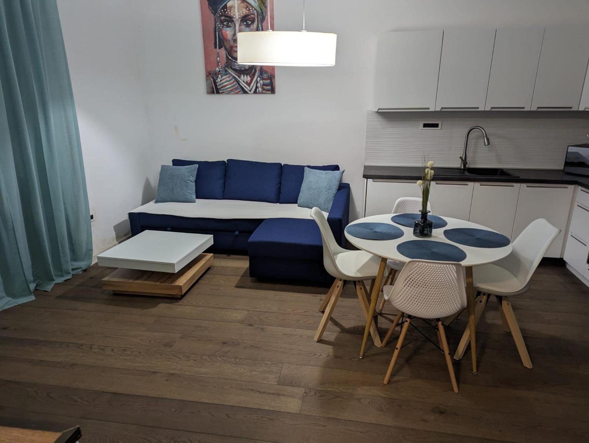 זאגרב Fantabulous Downtown Abode W King Bed, 65" Tv, Washer And Tumble Dryer מראה חיצוני תמונה
